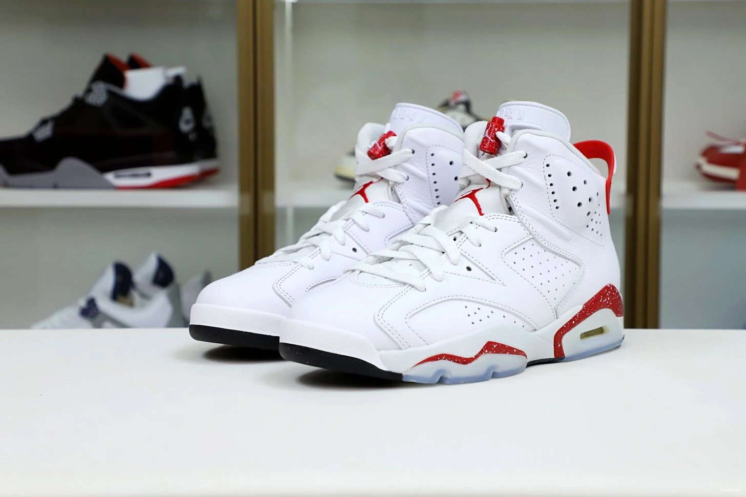 RED 6 JORDAN AIR OREO 1219